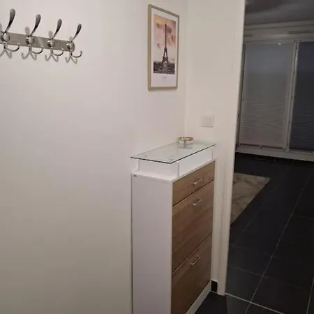 T1 Meuble Avec Piscine Commune Meyzieu Extérieur photo